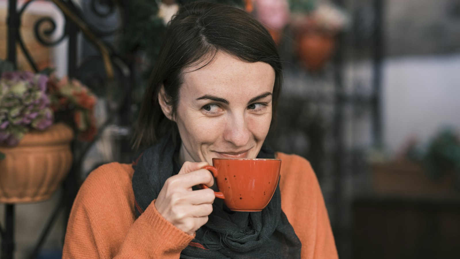 Hot and cold drinks that commonly trigger sensitive teeth